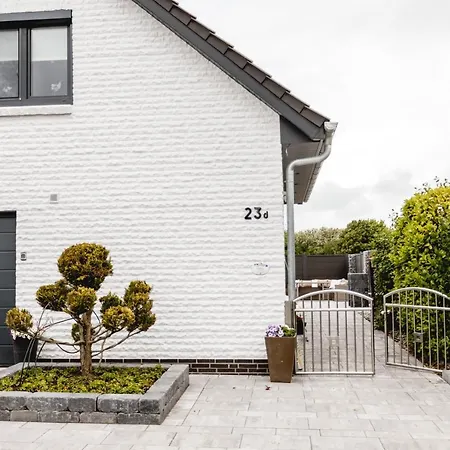 Strandperle Alexander *