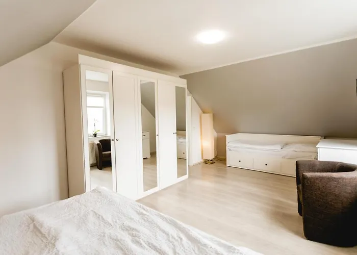 Strandperle Alexander Wurster Nordseekuste